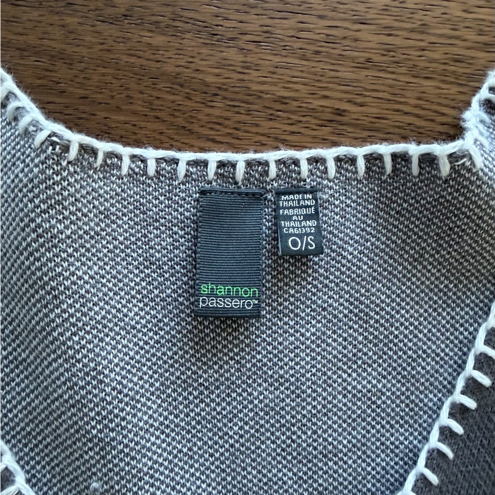Gray V-Neck Sweater with White Trim - Picture 2 of 2
